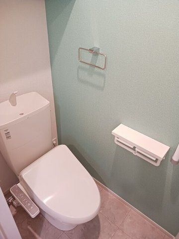 清潔感のあるトイレです