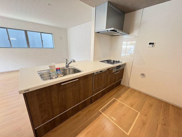 垂水区美山台３丁目　新築戸建て　1号棟のキッチン|お料理しやすいキッチンです