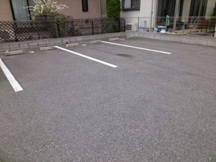 車をお持ちの方に嬉しい駐車場付きの物件です
