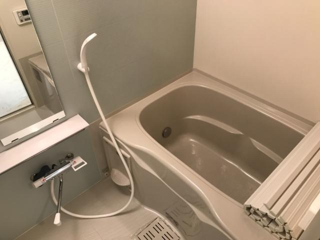 バス