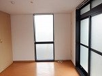 こちらの居間で趣味の時間をお楽しみください