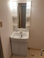 明るい洗面所です