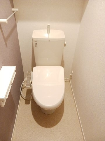 清潔感のあるトイレです