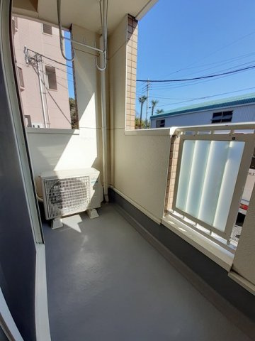 落ち着いた時間を過ごせるバルコニーです