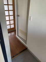 収納もある玄関です