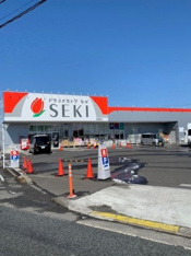 ドラッグストアセキ瑞穂店まで260m