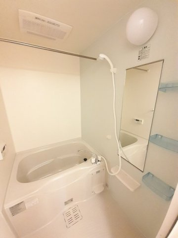 コンパクトで使いやすいお風呂です