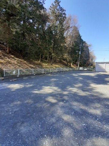 駐車場があるので、車を買う予定の方も安心です