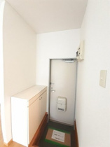 毎日通る玄関はこちらです