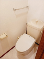 シンプルで使いやすいトイレです