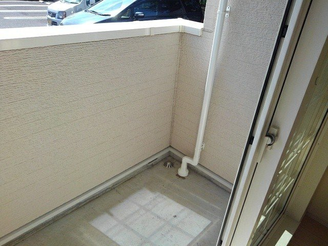 落ち着いた時間を過ごせるバルコニーです