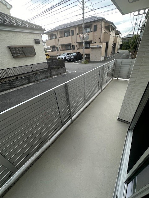 お洗濯にも便利なバルコニー付き