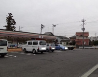 セブンイレブンまで600m