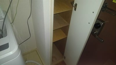 収納もある玄関です