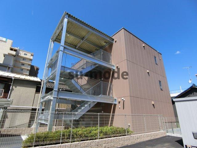 メープルスクエア心斎橋の外観