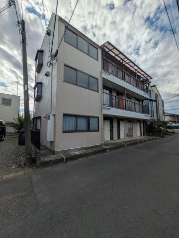 サンハイム菅馬場の外観