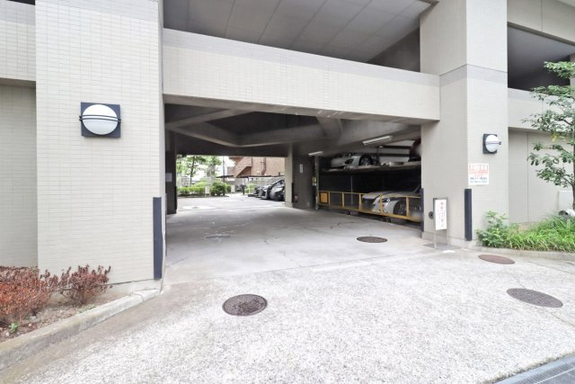 藤和ハイタウン練馬の駐車場|藤和ハイタウン練馬：敷地内に駐車場・駐輪場・バイク置場ございます！（空き要確認）