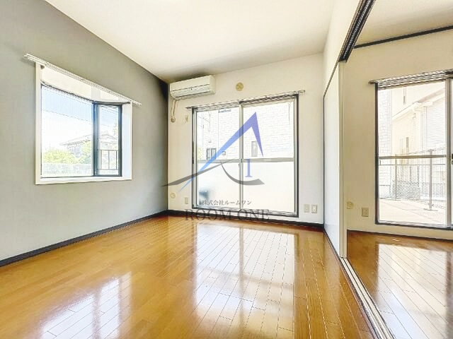サンライズ豊島の居間・リビング|洋室のお部屋です。