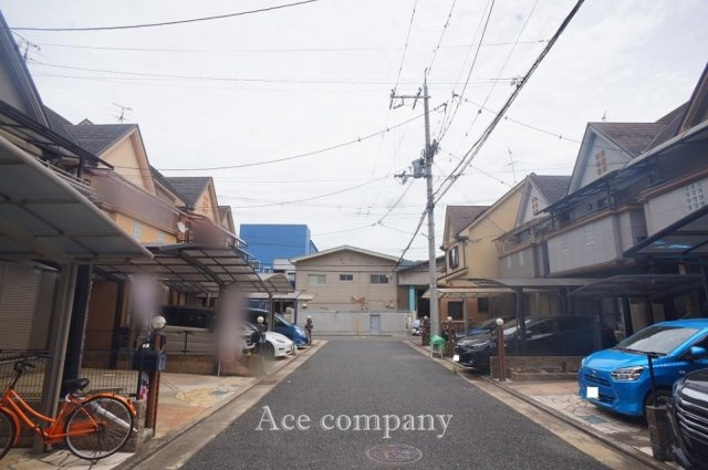 【前面道路含む現地写真】 | 八尾市福栄町1丁目 | 【南側前面道路：ゆったり幅員6ｍ☆】（北側道路：幅員4.7ｍ）