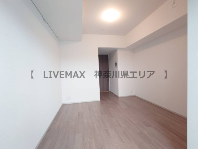 【寝室】ドゥーエ横濱鶴見