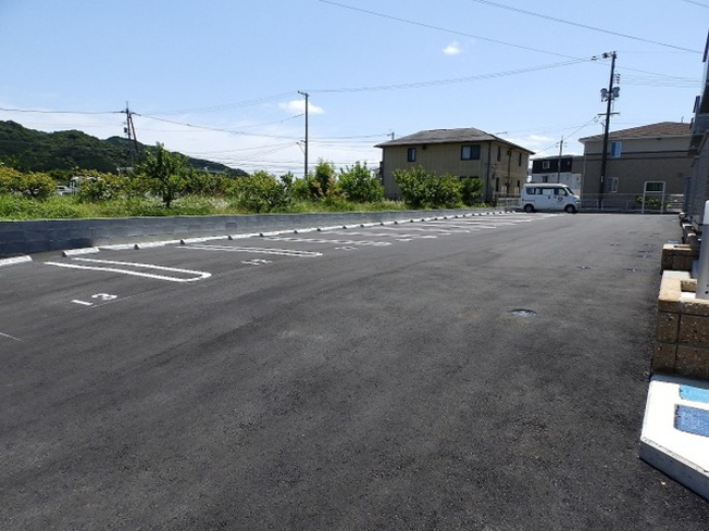【駐車場】 | アイネヴェルト　Ｄ棟