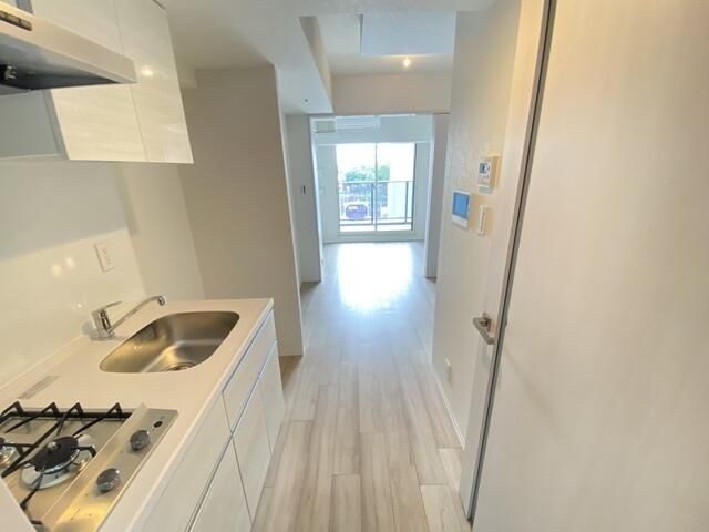 ＯＮＥ　ＲＯＯＦ　ＲＥＳＩＤＥＮＣＥ　ＮＩＳＨＩＮＩＰＰＯＲＩのキッチン