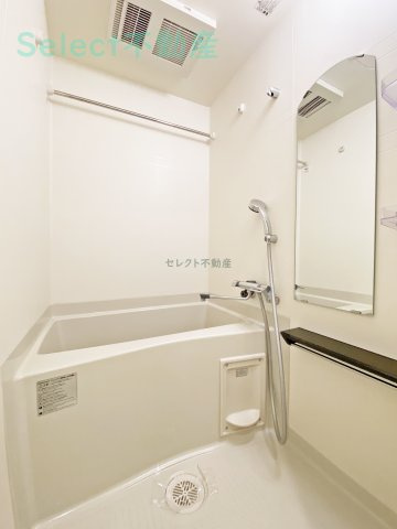プレサンス金山デュアルの浴室