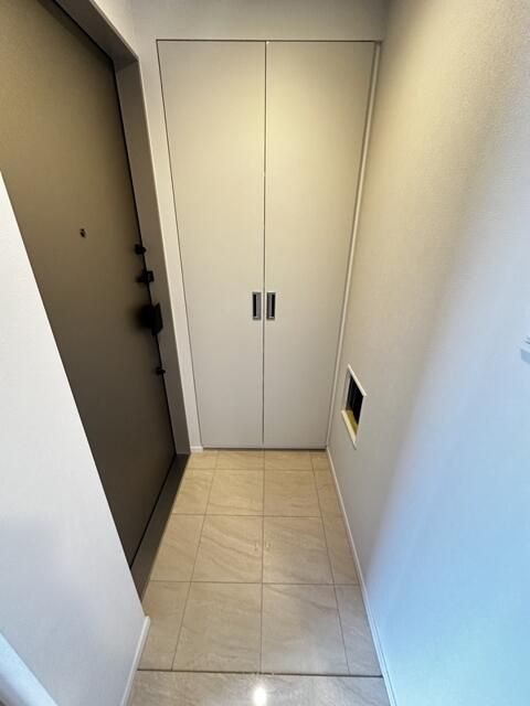 ＯＮＥ　ＲＯＯＦ　ＲＥＳＩＤＥＮＣＥ　ＮＩＳＨＩＮＩＰＰＯＲＩの玄関