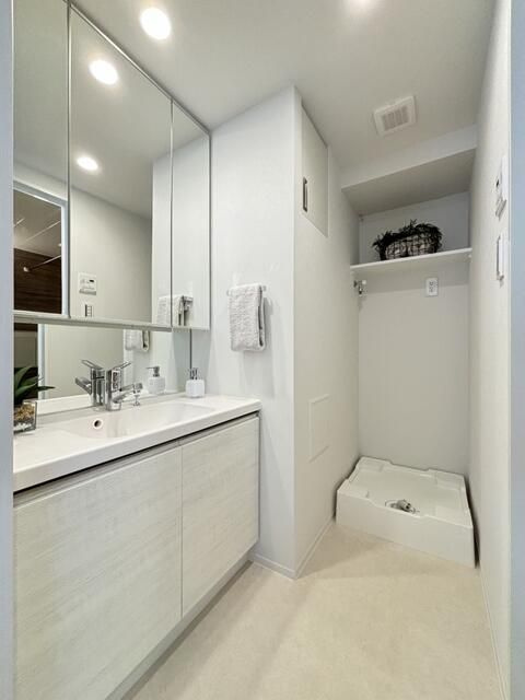 ＯＮＥ　ＲＯＯＦ　ＲＥＳＩＤＥＮＣＥ　ＮＩＳＨＩＮＩＰＰＯＲＩの洗面所
