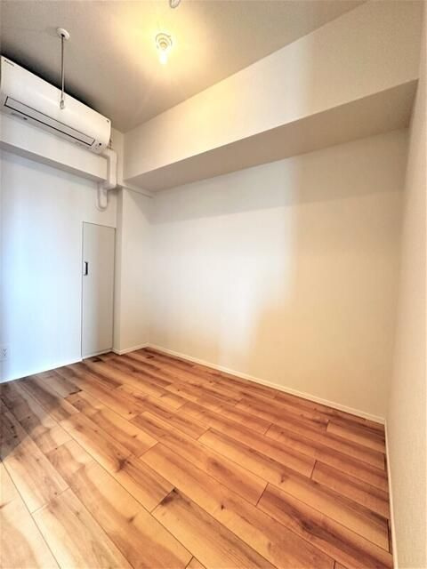 ＯＮＥ　ＲＯＯＦ　ＲＥＳＩＤＥＮＣＥ　ＮＩＳＨＩＮＩＰＰＯＲＩの寝室