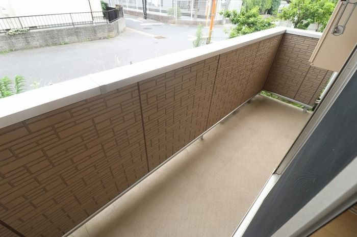 パインヒルズ胡録台のバルコニー