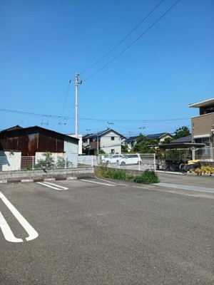 【駐車場】 | カーサ・カメリア松山インターⅠ