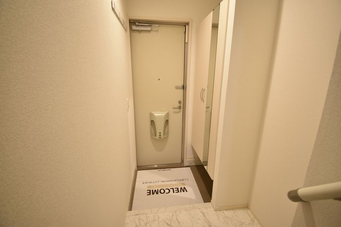D-room千原崎の玄関