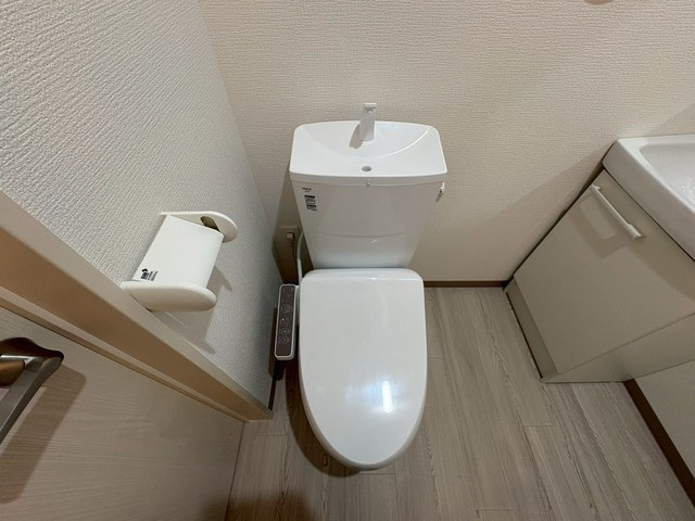 【トイレ】ＣＯＬＬＩＮＡ向洋中町