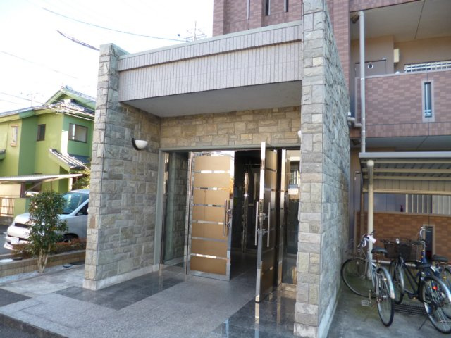 【エントランス】 | ロイヤル・レジデンス弐番館