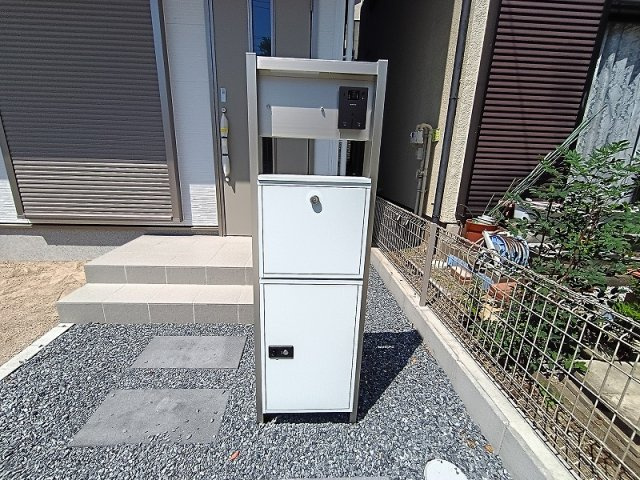 LiGNAGE NEX-G 高崎市赤坂町01期 1号棟の玄関|現地撮影