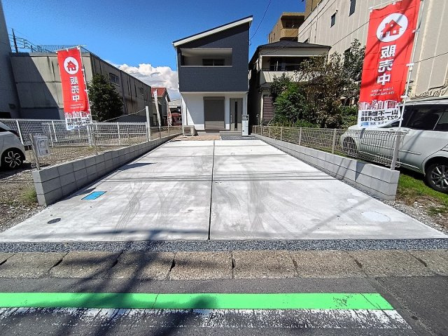 LiGNAGE NEX-G 高崎市赤坂町01期 1号棟の駐車場|現地撮影