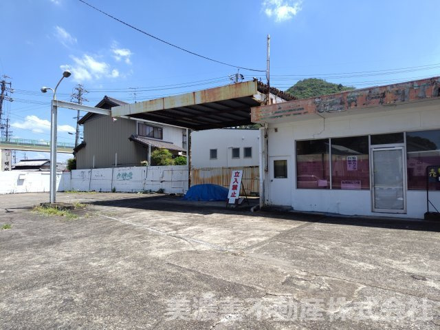 ６２３１６　岐阜市芥見堀田給油所の外観
