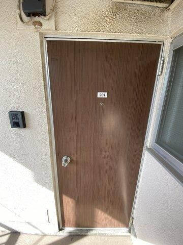 コーポ白楽の玄関