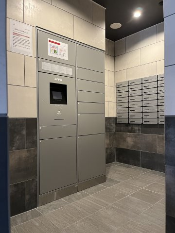 プレサンスTHE高岳のエントランス