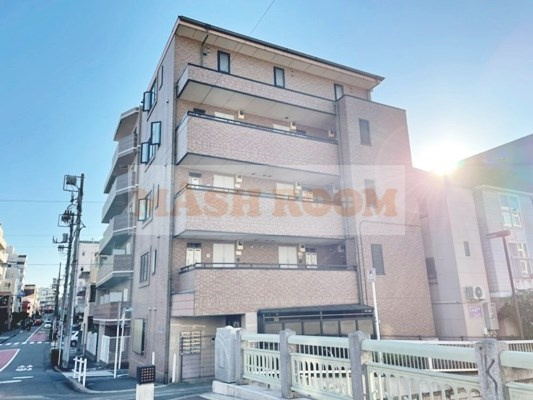 キャスル中野新橋の外観