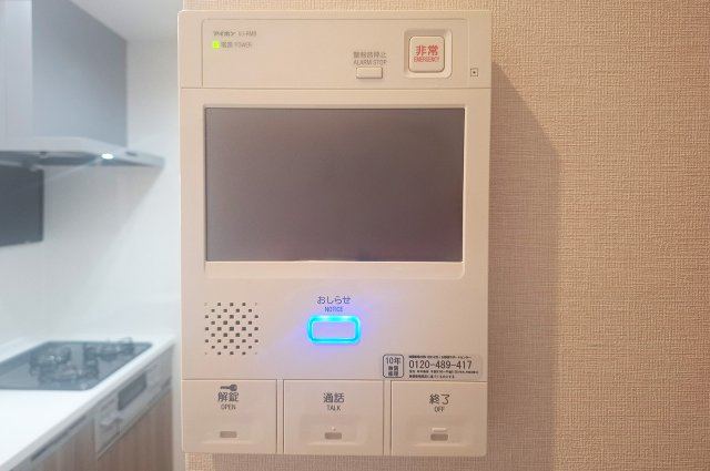 ディオ・フェルティ白鷺の防犯設備|モニター付きインターホン：来客時も安心の設備です。