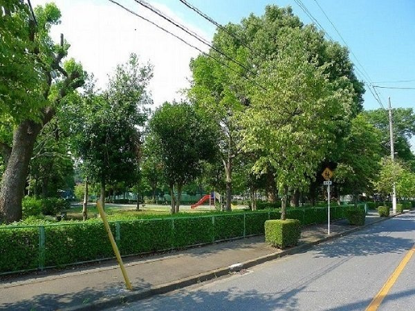 ヴィレッジ　バンケットの周辺|高根中央公園まで550m