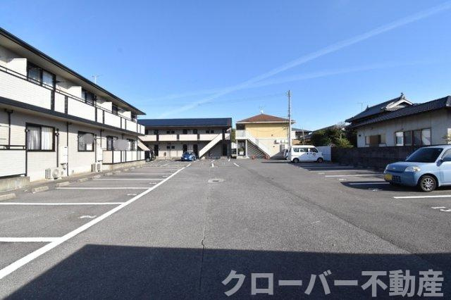 ベルシャトル B棟の駐車場|駐車場