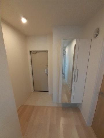 グラスハーモニーの玄関