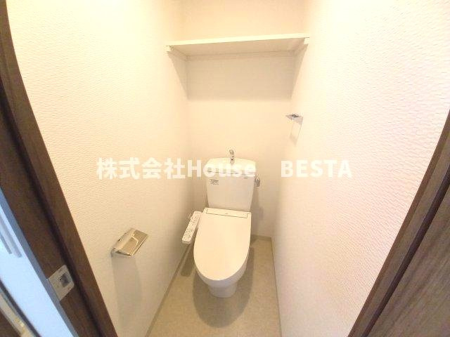 エステムコート神戸湊町のトイレ