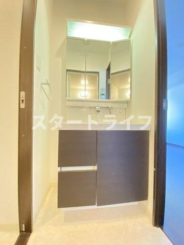 大阪市淀川区東三国１丁目の賃貸マンションの洗面所