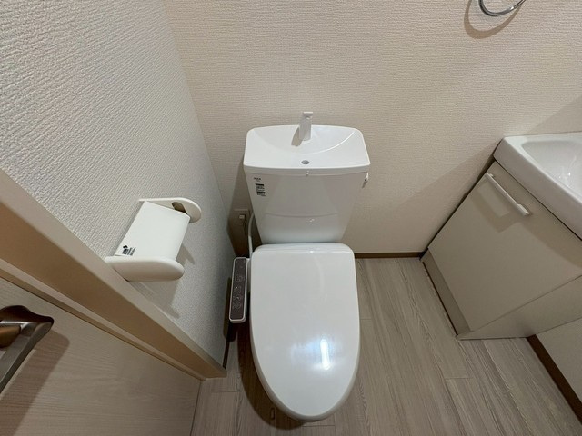 【トイレ】ＣＯＬＬＩＮＡ向洋中町