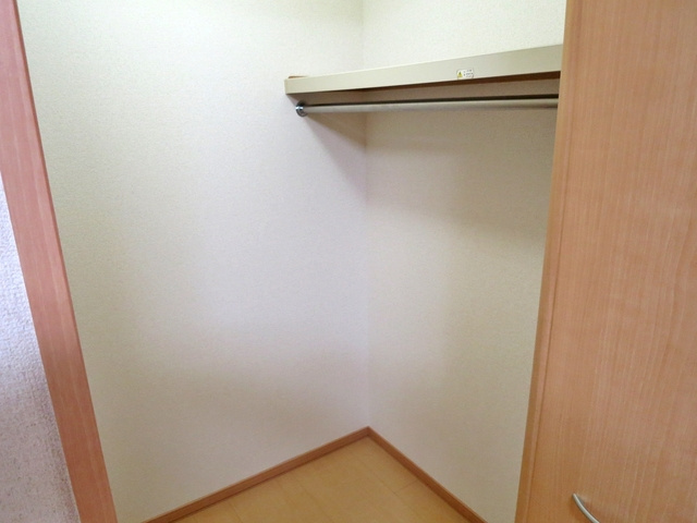 アーバン　レクサスの洗面所|独立洗面台です♪