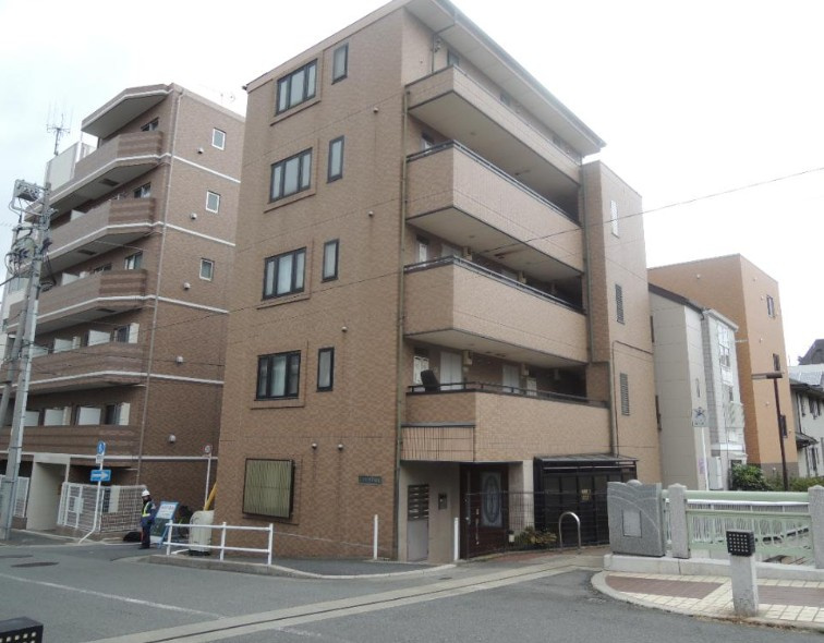 キャスル中野新橋の外観